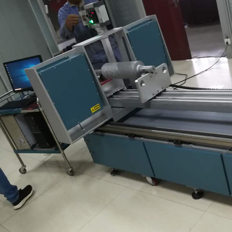 激光測徑儀在陶瓷輥行業(yè)的應(yīng)用